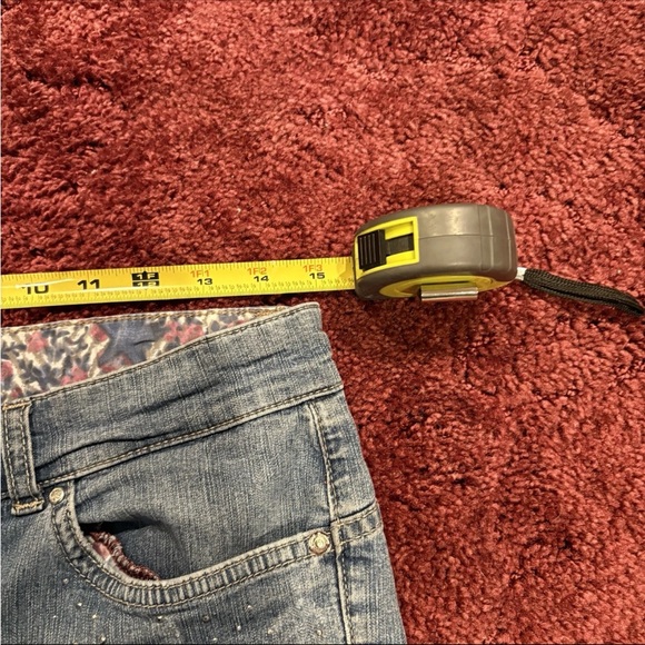 Stylish Light Blue Women's Straight Leg Jeans - Picture 3 of 5